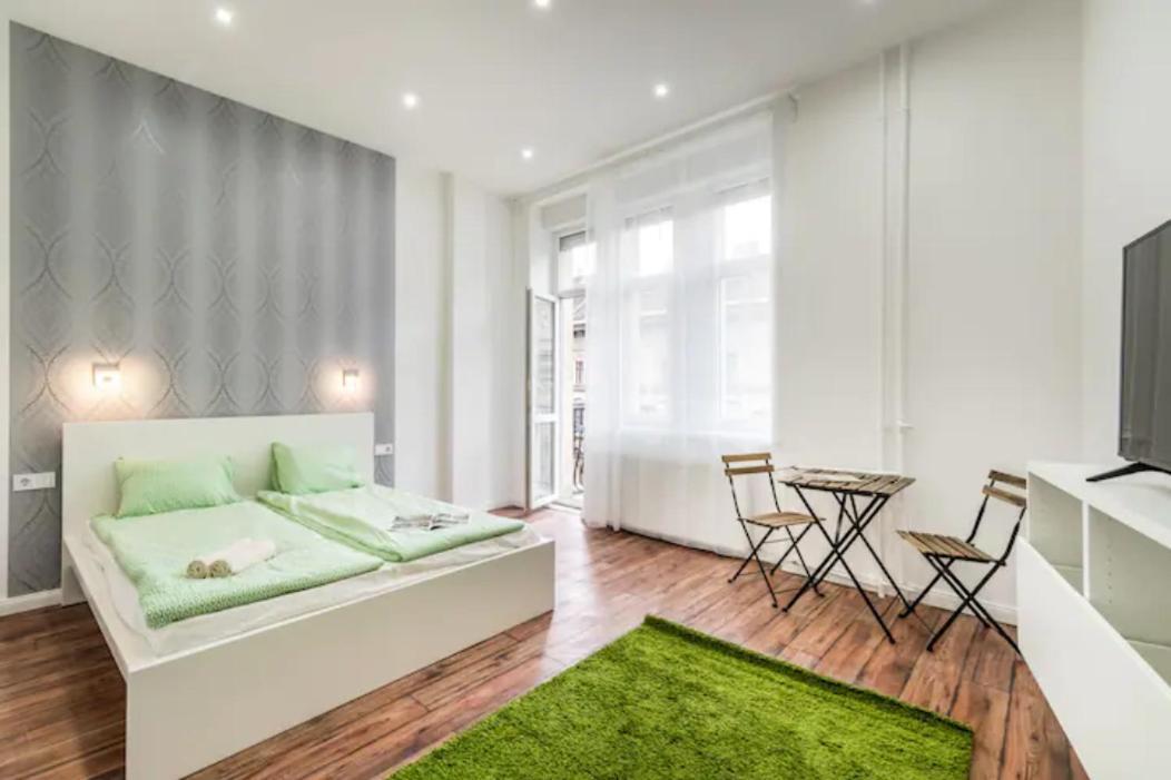 Hi-Bp Design Home Apartments In The Heart Of Budapest Exterior photo