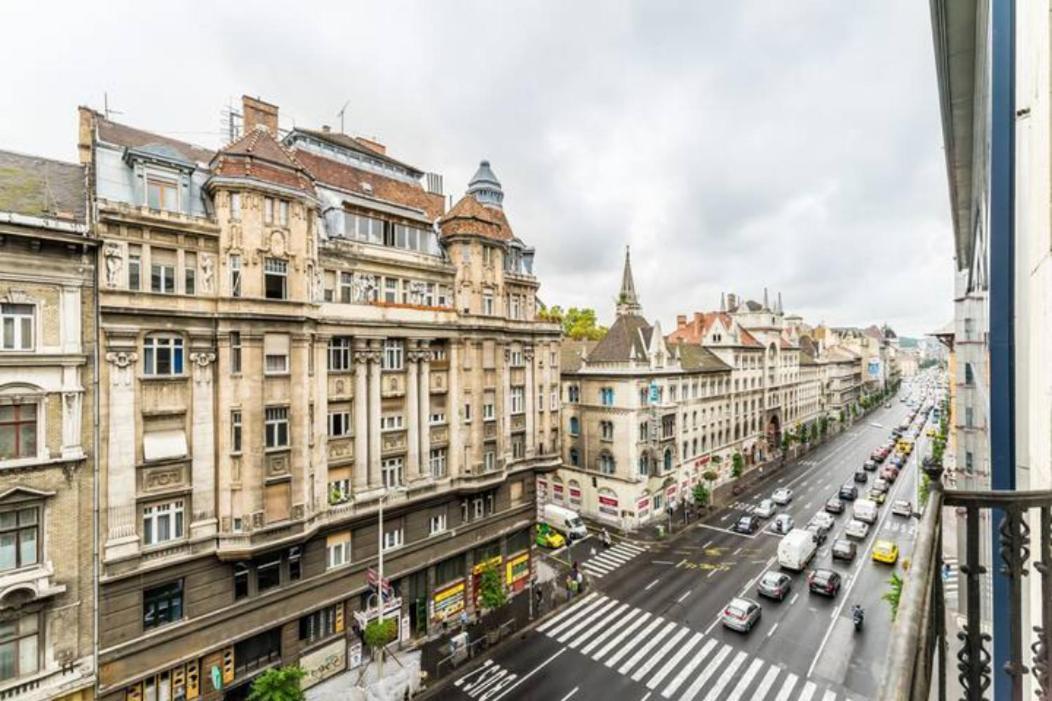Hi-Bp Design Home Apartments In The Heart Of Budapest Exterior photo